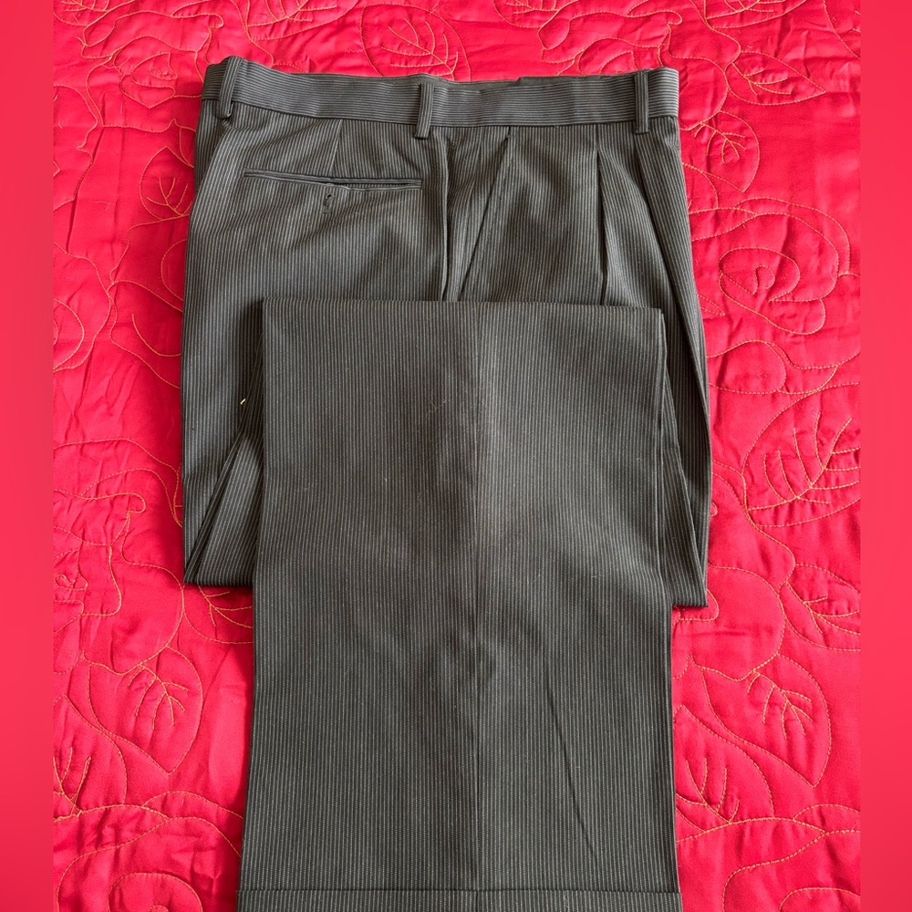 Clearbourne men’s black stripe slacks size 36 x 30